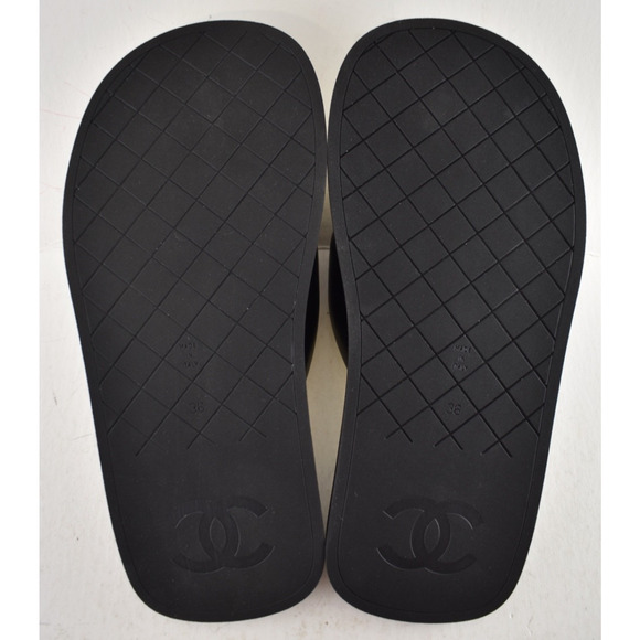 Chanel 22P Black White Lambskin Padded Pool Thong Logo Mule Slide Flat Sandal 36 - Picture 14 of 14